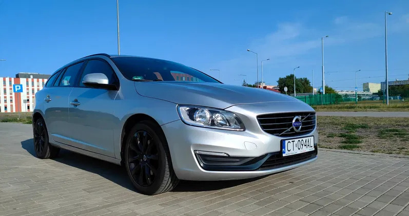 volvo Volvo V60 cena 65000 przebieg: 99750, rok produkcji 2018 z Toruń